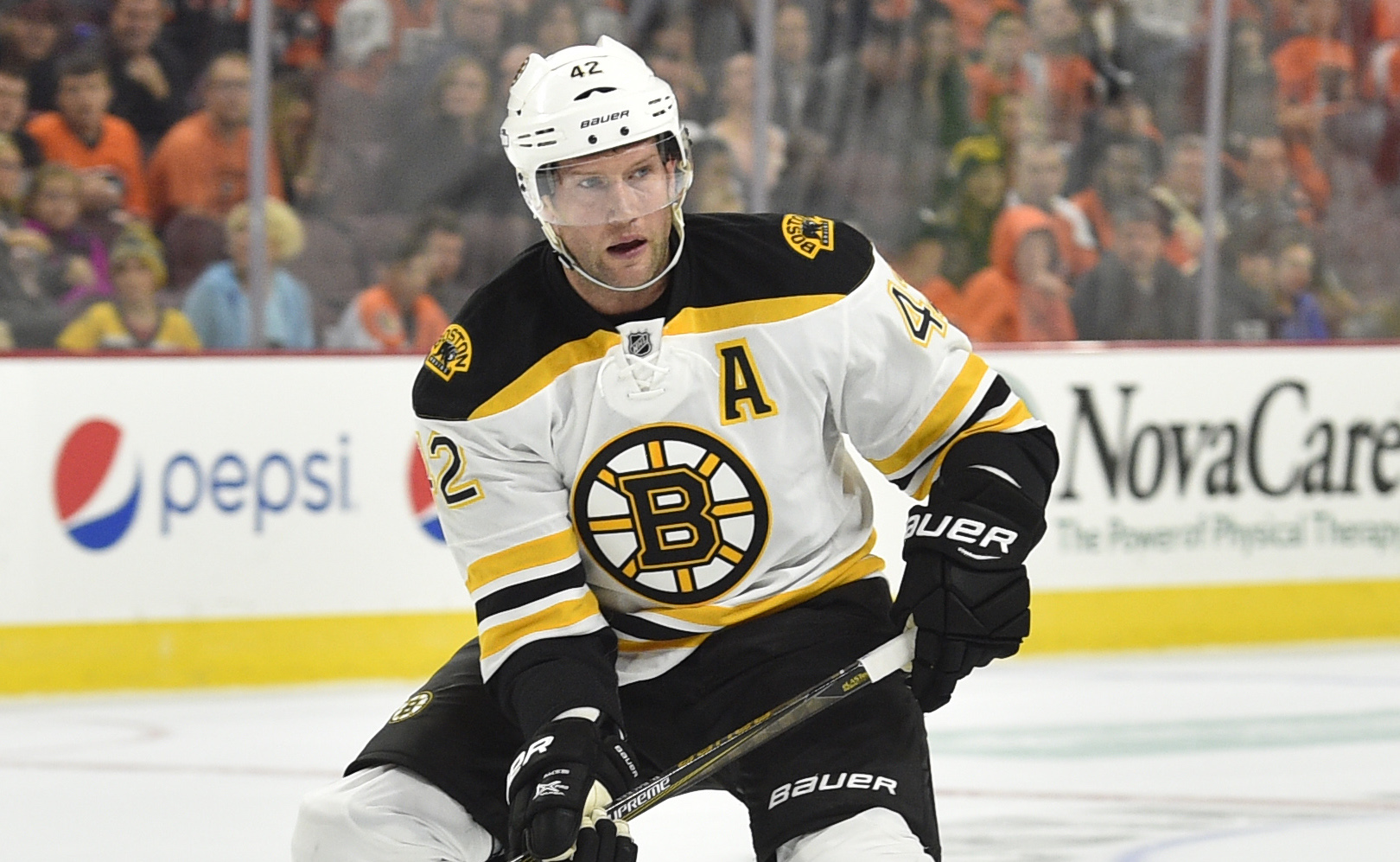 David Backes has a healthy dose of opinions on his Bruin teammates - The  Boston Globe